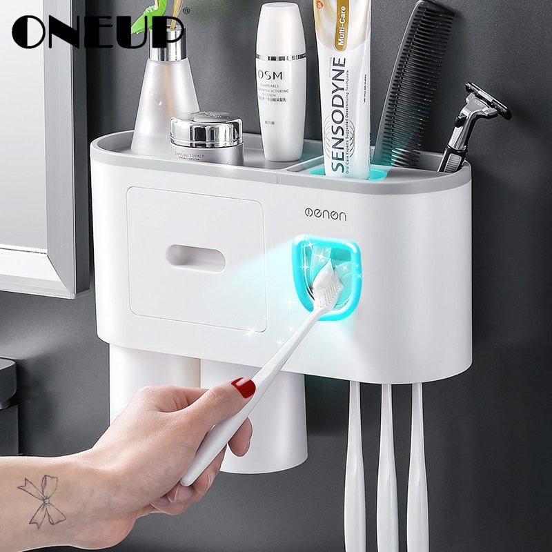 Magnetic Hanging Mouthwash Cup